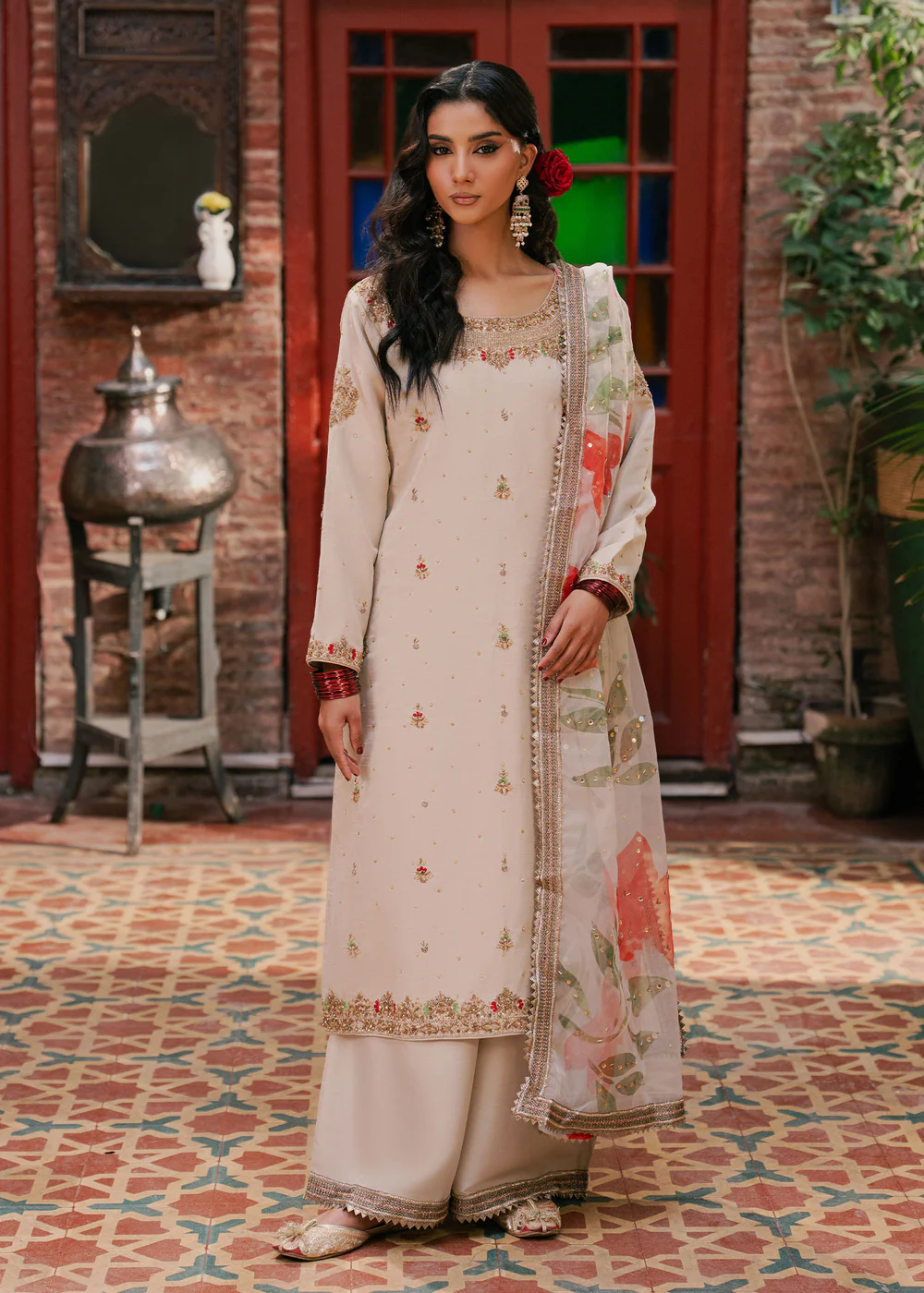 Ivory Floral Embroidered Chiffon 3Pc Formal Suit - Image 4
