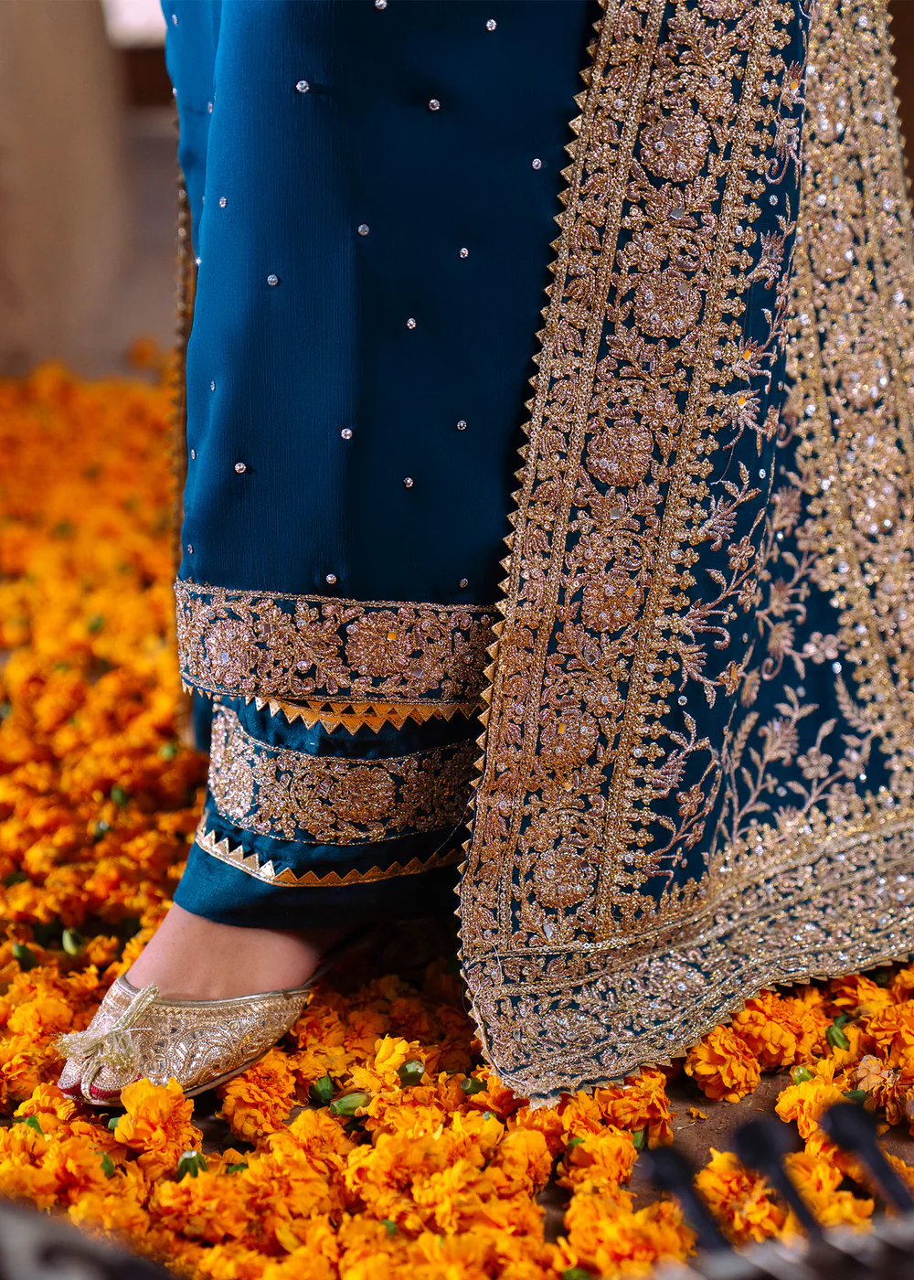Cobalt Blue Embroidered Chiffon 3Pc Formal Suit - Image 5