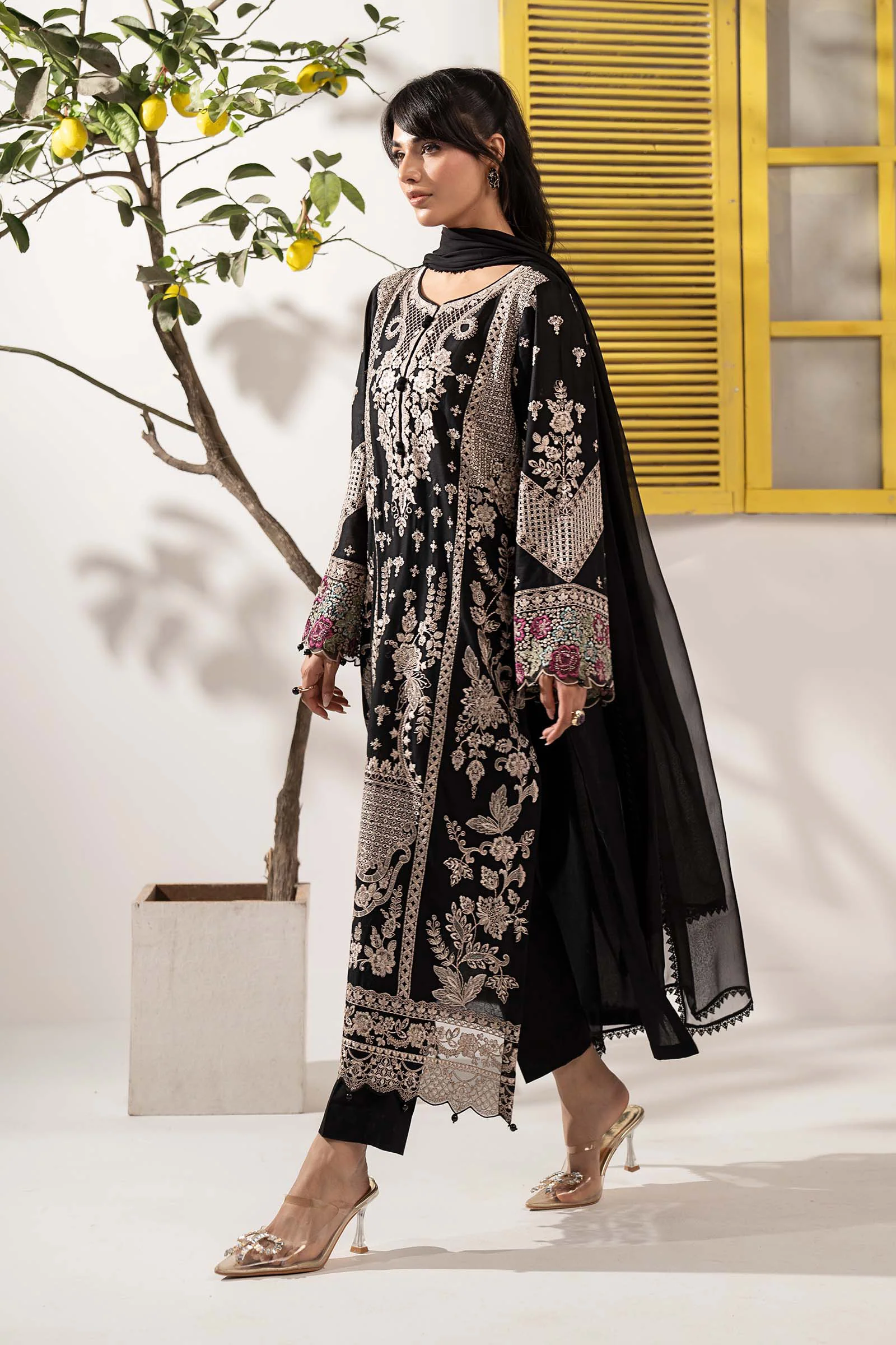 3 Piece Embroidered Lawn Suit Stylish Women Wear - Image 4