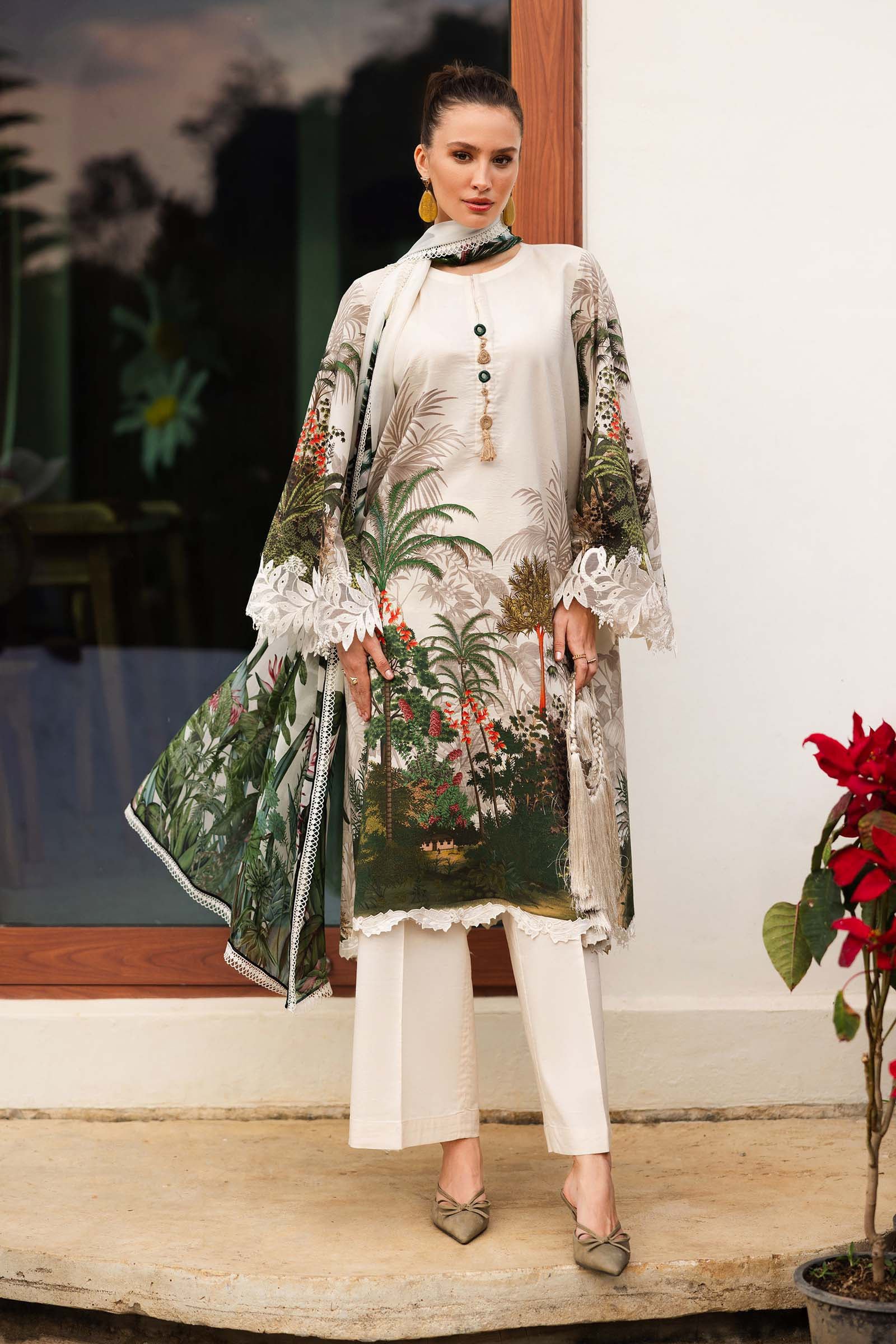3 Piece Embroidered Lawn Suit Traditional Style Wear - Image 4