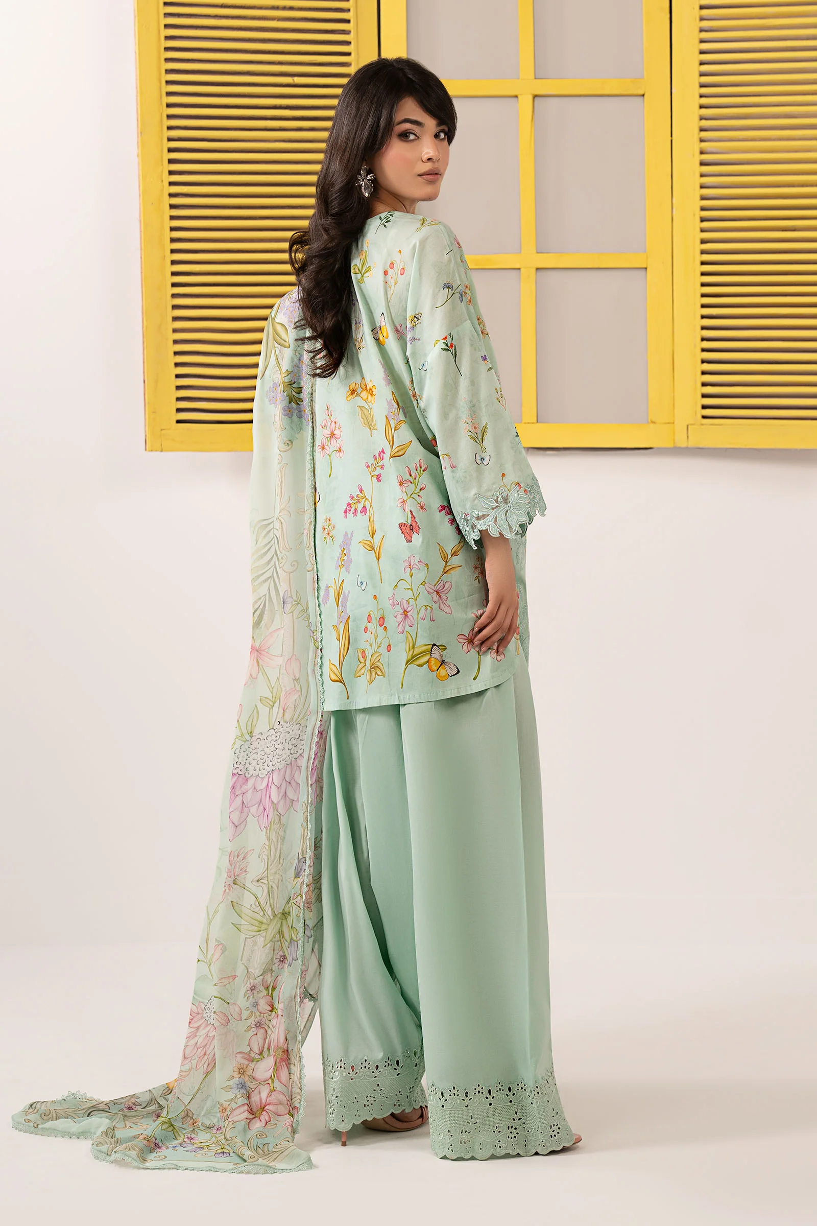 3 Piece Embroidered Lawn Suit Elegant Ethnic Wear - Image 3