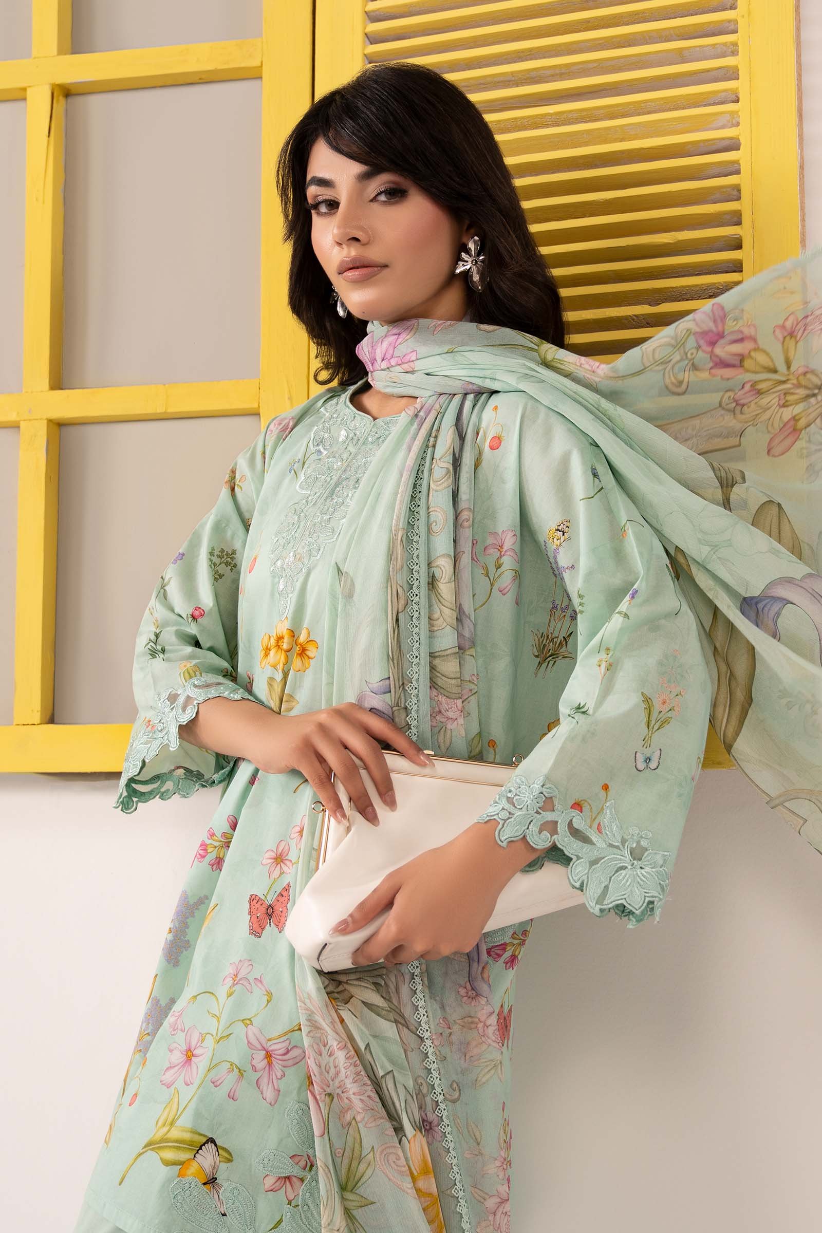 3 Piece Embroidered Lawn Suit Elegant Ethnic Wear - Image 9