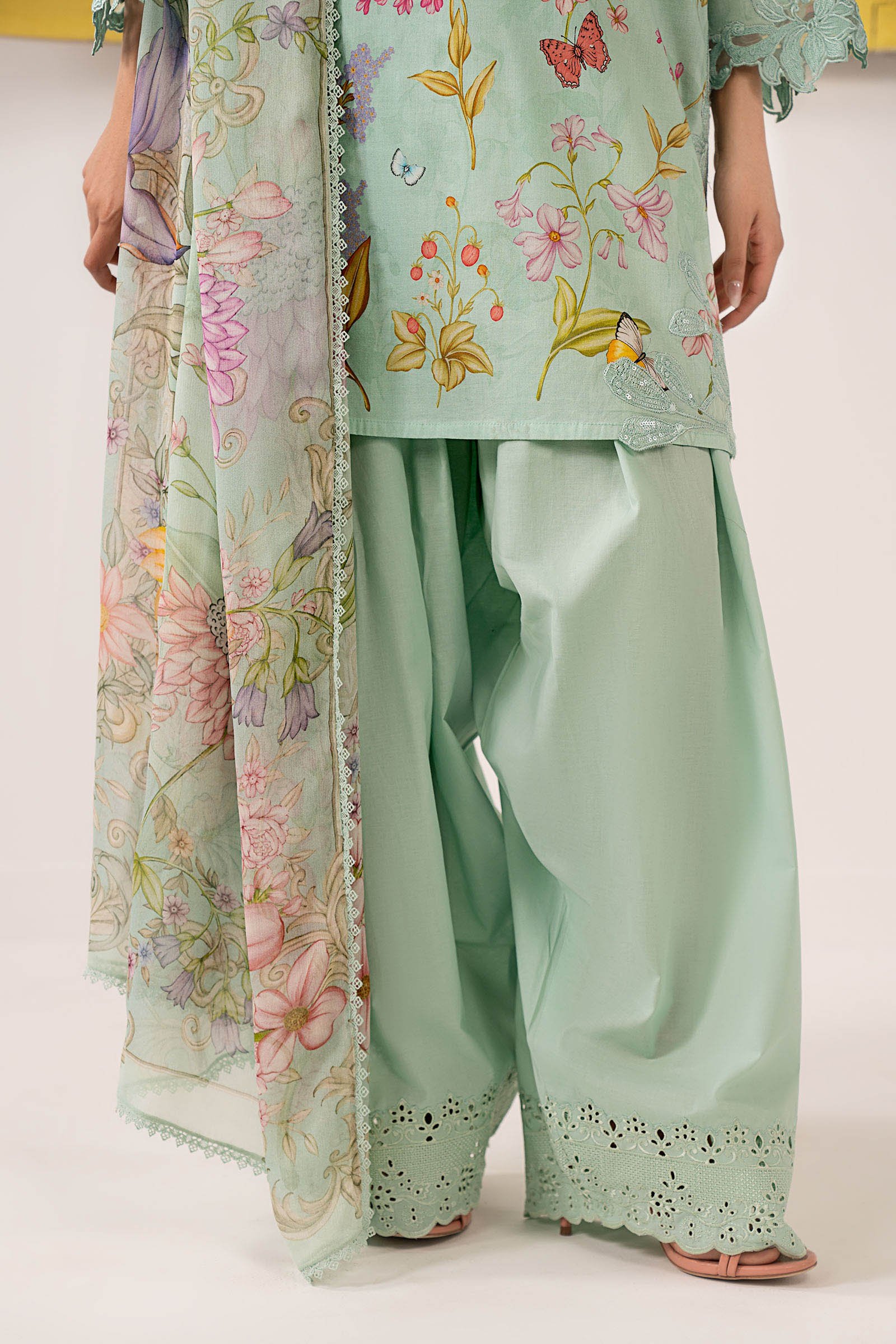 3 Piece Embroidered Lawn Suit Elegant Ethnic Wear - Image 5